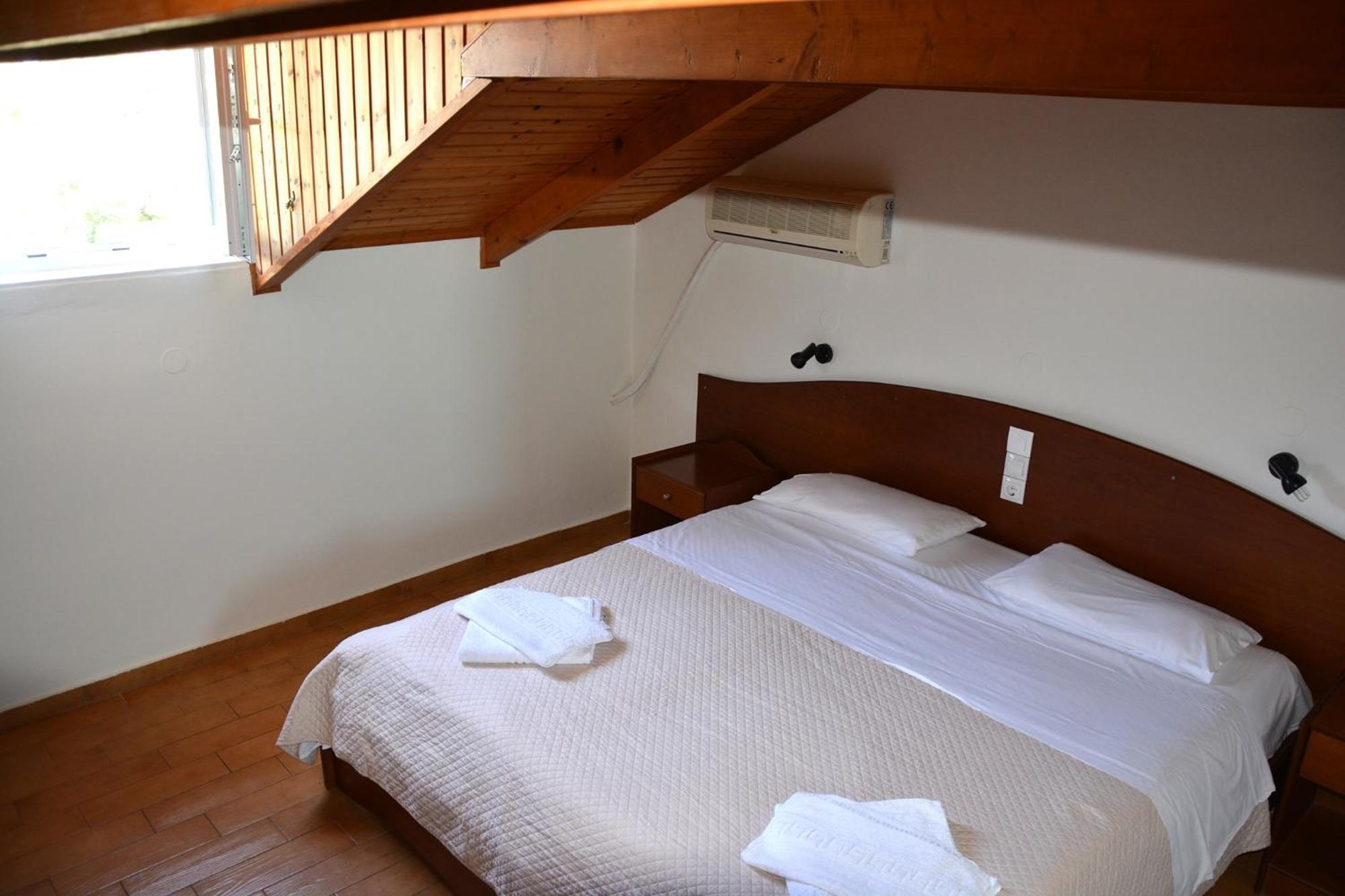 Red Rose Garden Apartment Tsilivi  Bagian luar foto